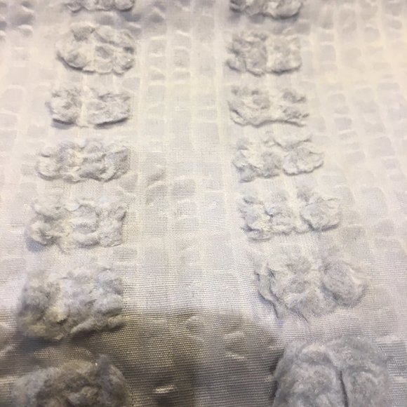 NIP "SINGLE PANEL" Madison Park curtain Gray 50"x95" - Picture 3 of 4